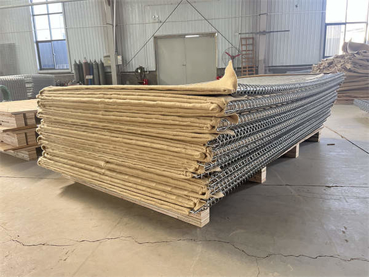 Militair 4-6mm maat gegalvaniseerde verdedigingsbarrière Galfan geotextiel stof voor overstromingen