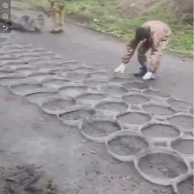 KN Vervaardiger Tank Barrier Wire Mesh Tank Track Wrapping Battlefield Defense Works Draaddraad Winding Net