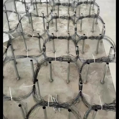 KN Vervaardiger Tank Barrier Wire Mesh Tank Track Wrapping Battlefield Defense Works Draaddraad Winding Net