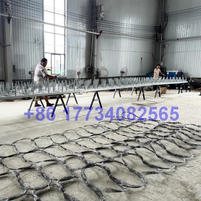 Nieuw draadnet Netting Steel Tank Barrier Mesh Oorlog Anti Tank Defensief Barrier Draadnet Onzichtbaar Hindernis hek