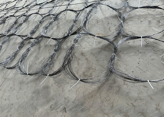Slechte zichtbaarheid Battleground Defense Anti Tank Track Wrapping Wire Mesh