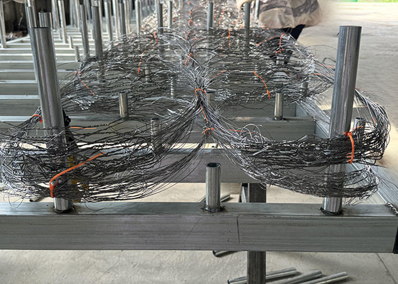 Warfare Anti Tank Barrier Wire Mesh Security Interception Track