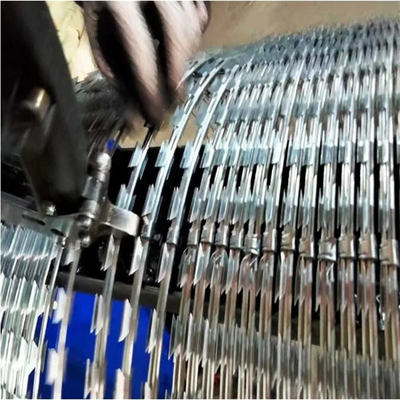 CBT Razor Barbed Wire Voor Versterking Anti-roest Razor Blade Barbed Wire Double Strand In Rolls