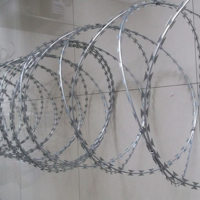 CBT Razor Barbed Wire Voor Versterking Anti-roest Razor Blade Barbed Wire Double Strand In Rolls