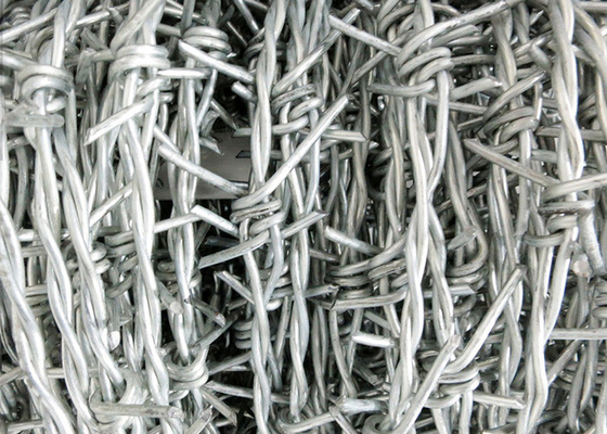 Farm Protection Twist 3 of 4 inch Barb Distance Hot Dip Galvanized prikkeldraad