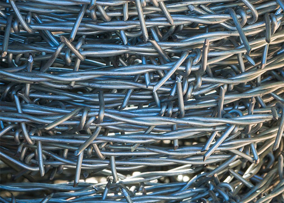 Bescherming van de boerderij 12.5 Gauge Double Strand Traditionele Twist gegalvaniseerde prikkeldraad spoelen