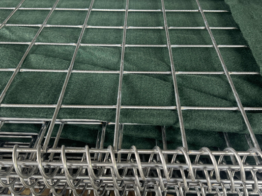 Hoge treksterkte Defensieve zware belasting hoge overstroming Bastion Sand Wall Hesco Barrier Fence voor schietbereik