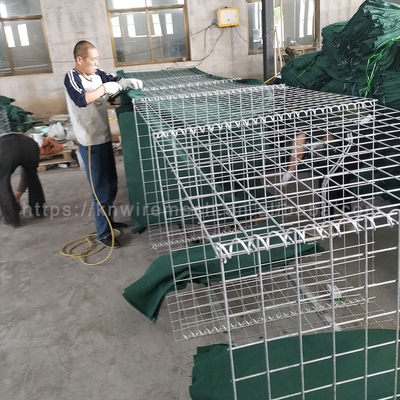 Beschermingsbarrières met groen/zandgeotextiel in Burkina Faso