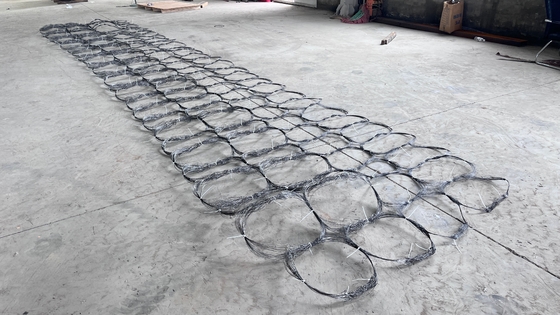Tank Obstakel hek Maas Onzichtbaar Drone Net hek Tank Barrier Wicker hek Draad Maas Beveiliging Putanka Barrier Oekraïne