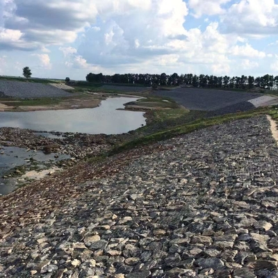 Antiroest Hexagonale Gabion Manden 1mx1m van Galfan voor Overstromingsbeheer Behoudende Muur