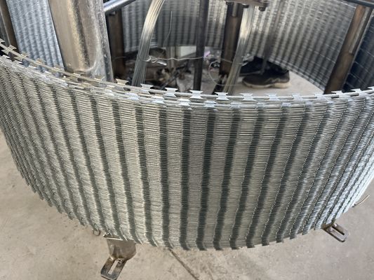 Gegalvaniseerde prikkeldraadkettinghek Bovenste prikkeldraad Anti-diefstal prikkeldraad Beschermingsnet