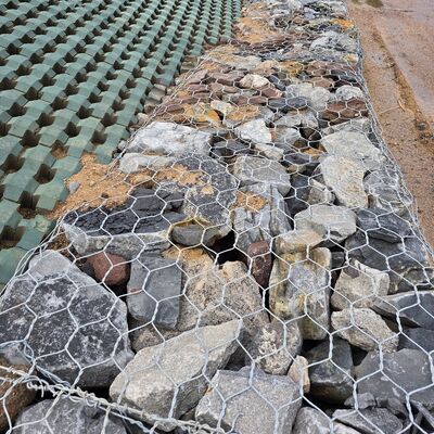 Levensduur 20-30 Jaar Gabion Basket Draad Diameter 2.7mm Duurzaam Draad Mesh Kooi Perfect voor helling Stabilisatie overstromingsbestrijding en landschapsarchitectuur