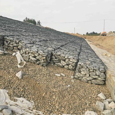 Thermisch verzinkte zeshoekige Gabion-gaasrollen | Geweven stenen kooien voor rivieroeverbescherming