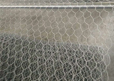Gegalvaniseerd + pvc Met een laag bedekte Gabions Geweven het Vakje van het Draadnetwerk Behoudende Muren voor Teder Project