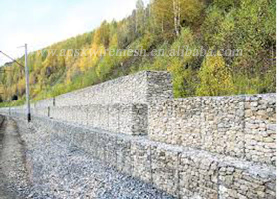 Pvc bedekte Gegalvaniseerde Gabion-de Erosiecontrole met een laag van Muurkooien